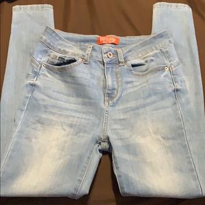 Butt lifting jeans new